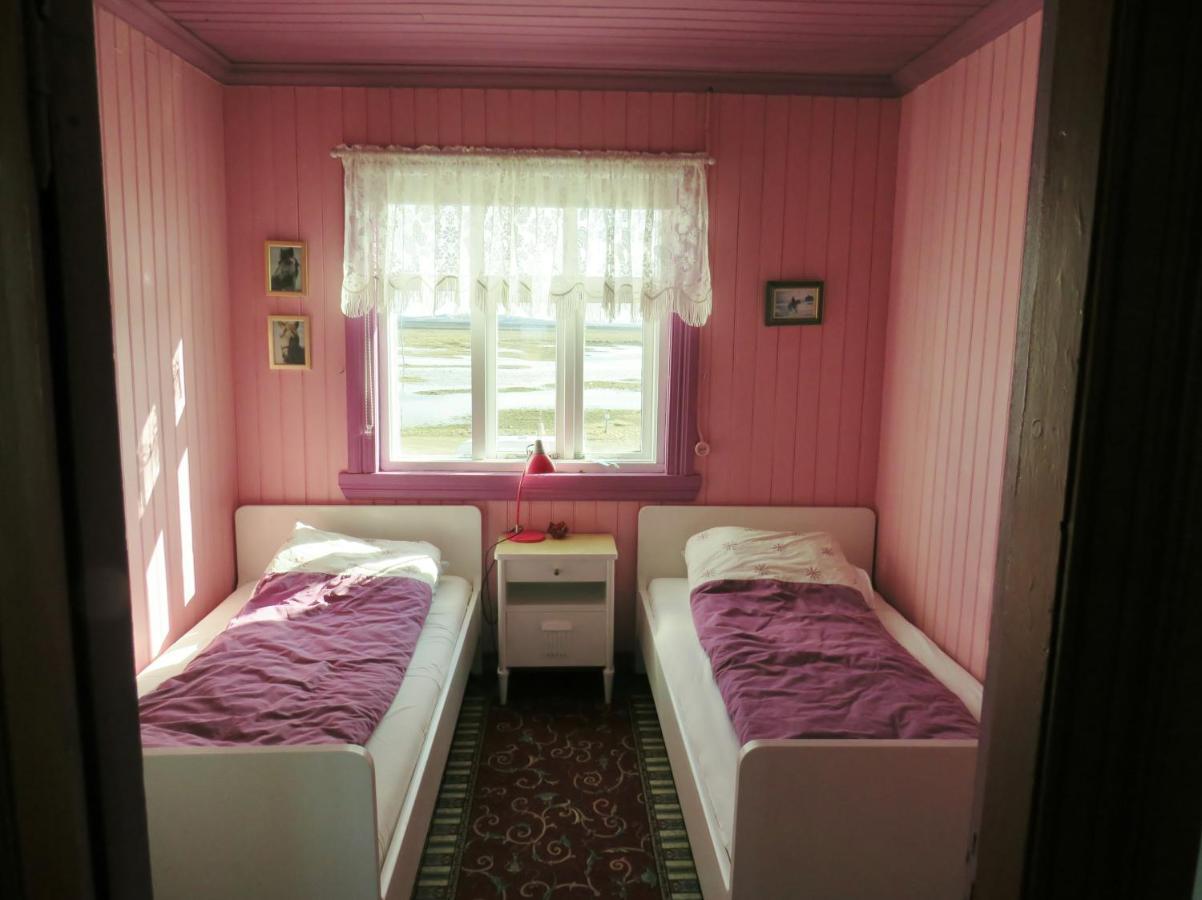 Husey Hostel & Horsefarm Egilsstaðir Extérieur photo